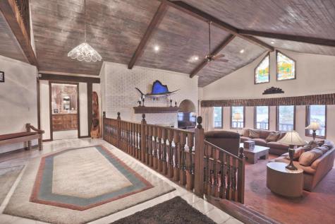 22 Grand Ridge Court Howard OH 43028