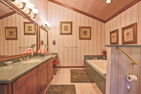 22 Grand Ridge Court Howard OH 43028