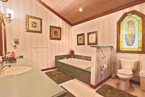 22 Grand Ridge Court Howard OH 43028