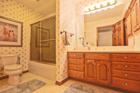 22 Grand Ridge Court Howard OH 43028