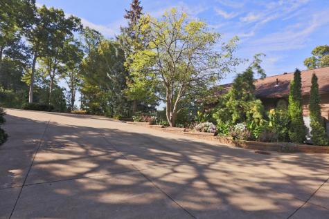 22 Grand Ridge Court Howard OH 43028